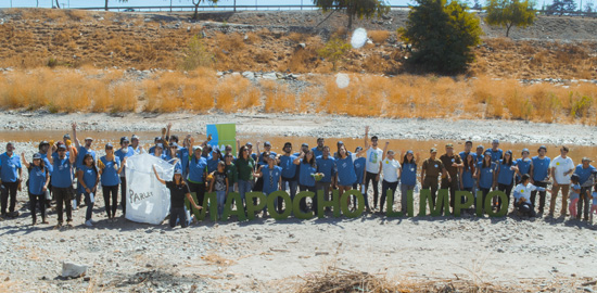 Limpieza en el río Mapocho junto a voluntarios por el océano